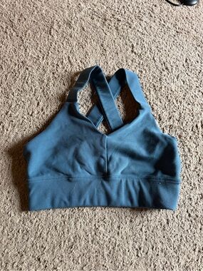 Alo Women's Cross-Back Seamless Sports Bra - Blue